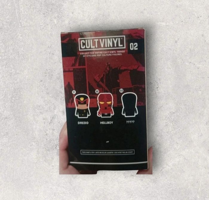 Figurine Hellboy – Cult Vinyl – Funko (NEUVE) - photo numéro 3
