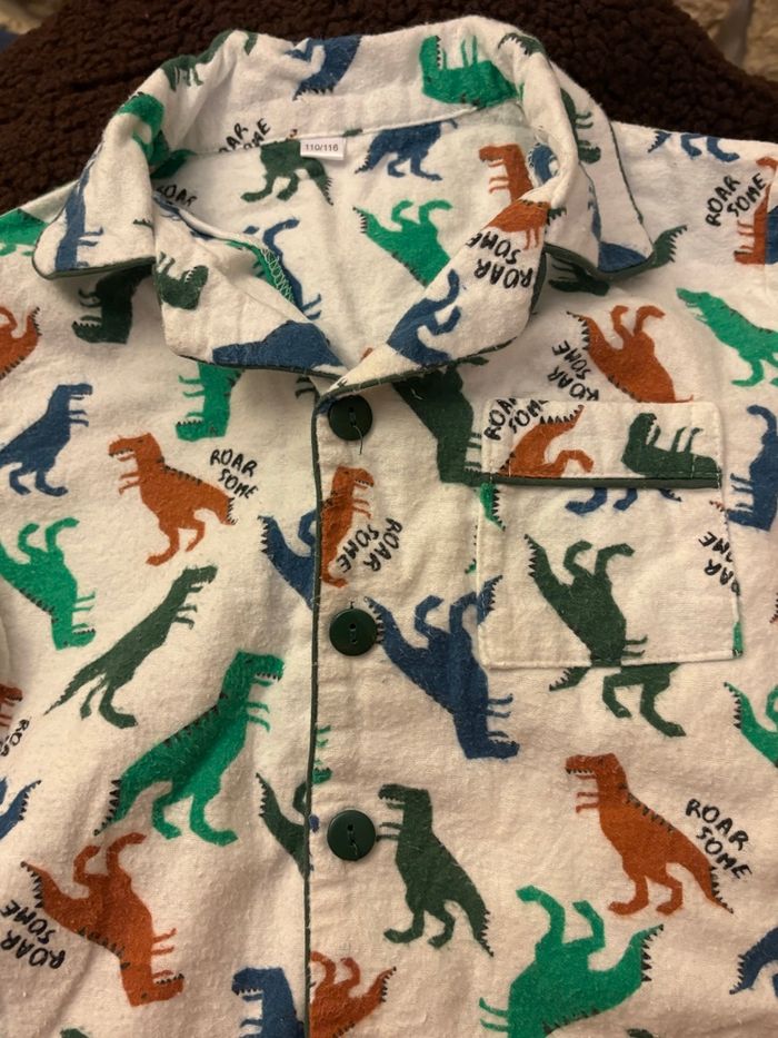 Pyjama en flanelle motif dinosaures -  Taille 5/6 ans - photo numéro 2