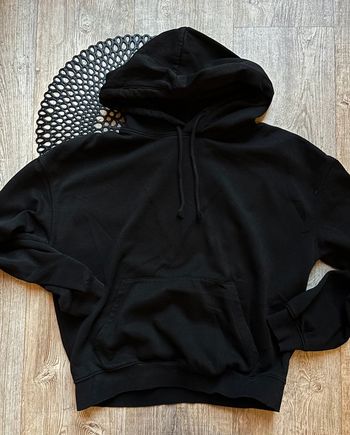 Sweat noir capuche femme