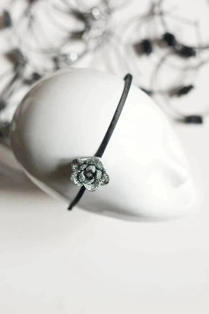 Lot de 17 serre tête en métal avec fleur à paillettes - photo numéro 3