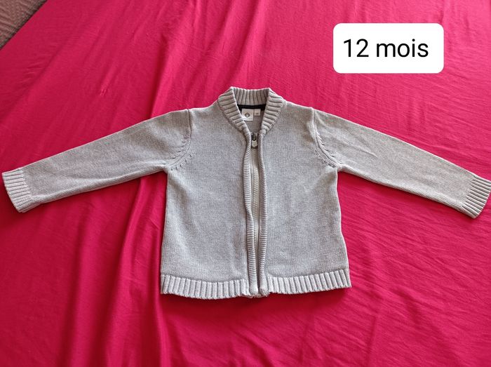 Gilet gris 12 mois