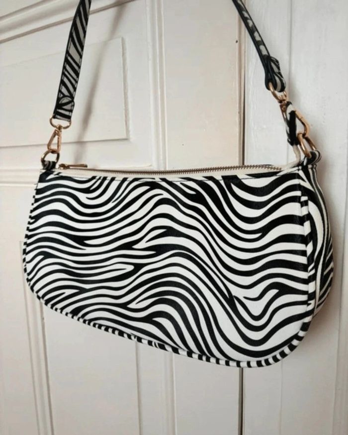 Sac zèbre porté épaule - photo numéro 5