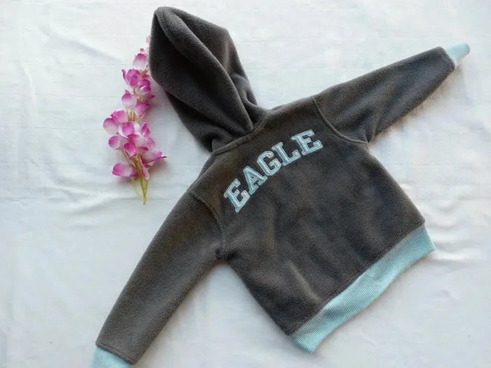 Gilet polaire à capuche zippé 9 mois - photo numéro 5