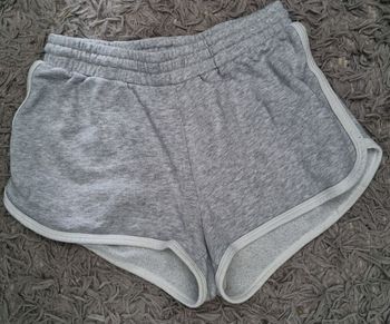 Mini short de sport gris clair taille S