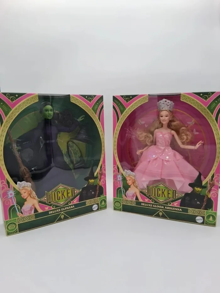 Lot 2 poupées Wicked – Deluxe Elphaba & Glinda