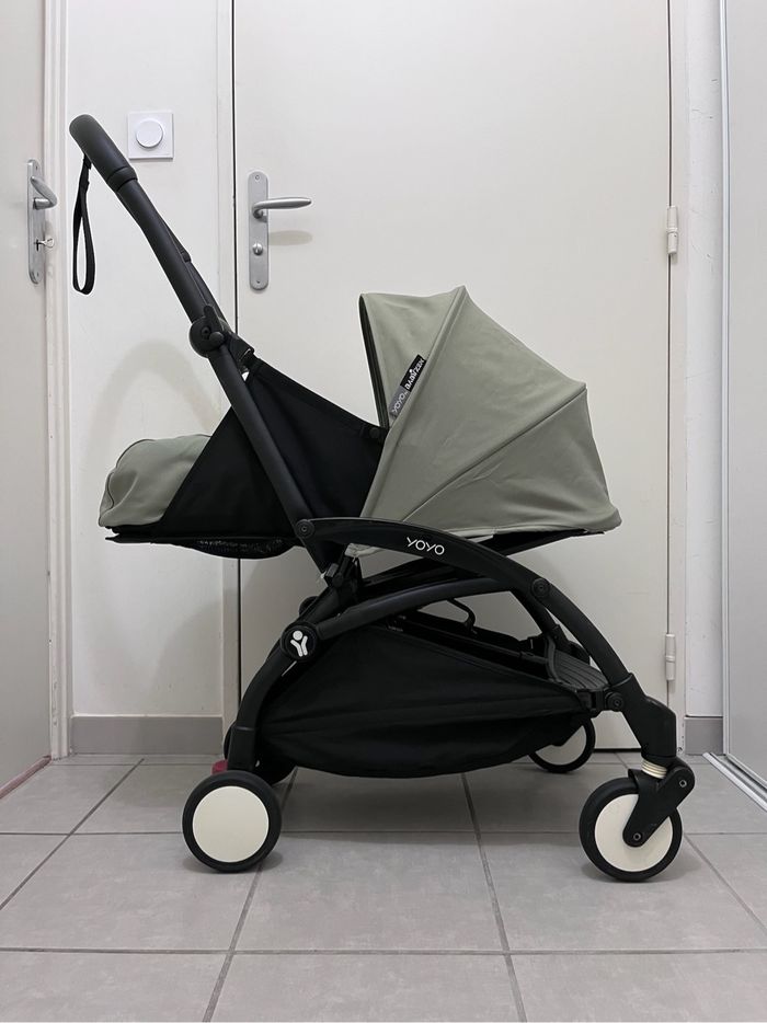 Poussette YOYO 2 avec packs 0+ et 6+ olive