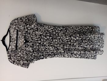 Robe Christine Laure noir et blanche à fleurs Taille 42 / 2