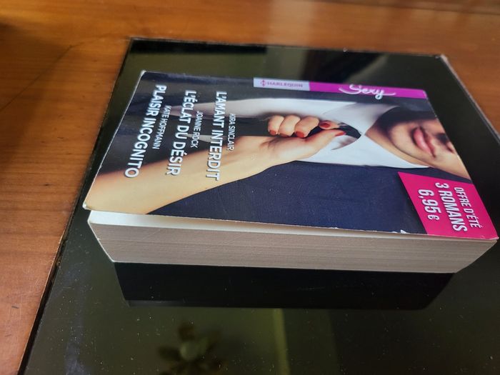 3 différents de livre - photo numéro 2
