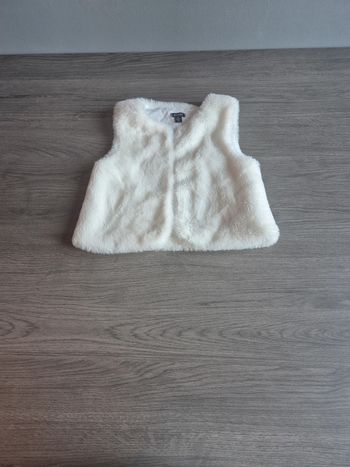 Gilets fille Kiabi 24mois 86cm