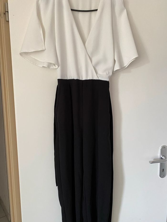Combinaison noire et blanche Mango taille XS - photo numéro 2