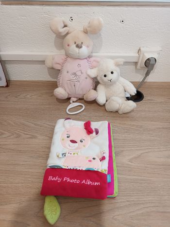 Lot jouets d'éveil bébé 