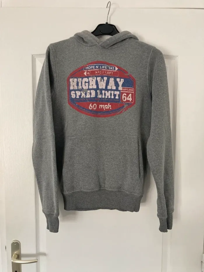 Lot 7 pulls/sweats - photo numéro 2