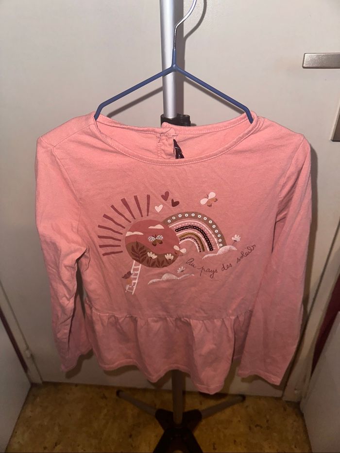 Tshirt manche longue 8 ans - photo numéro 2