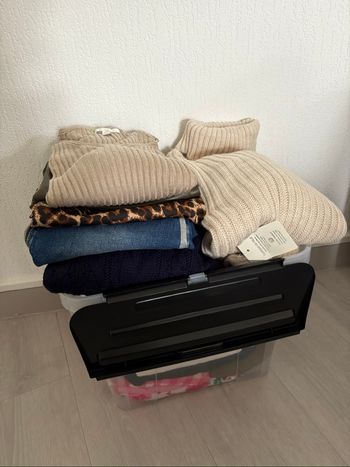 Lot dune 20ene de vêtements taille 38