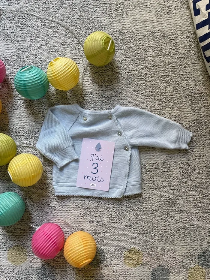 Gilet tricot bleu ciel