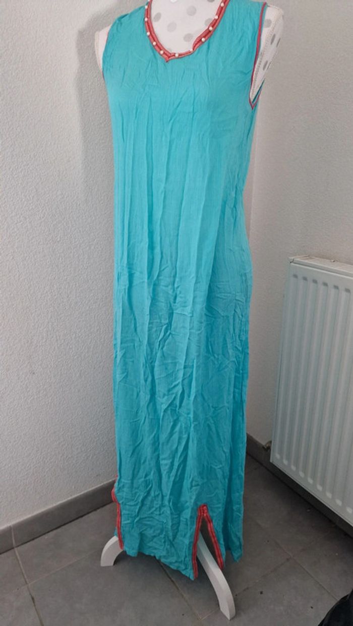 Robe longue légère taille M avec étiquette