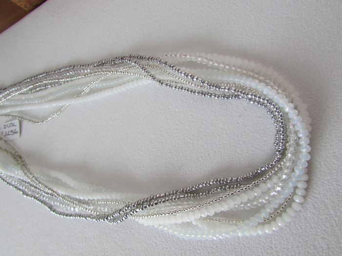 Collier magnétique rangs blancs argentés Zabok - photo numéro 5