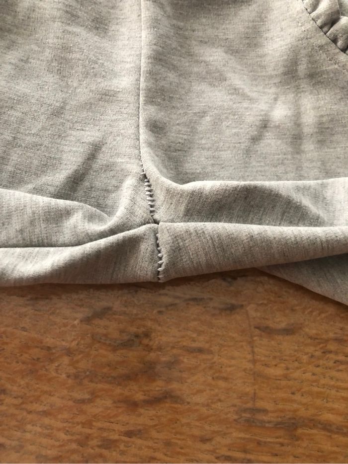 Pantalon fille 8 ans - photo numéro 2