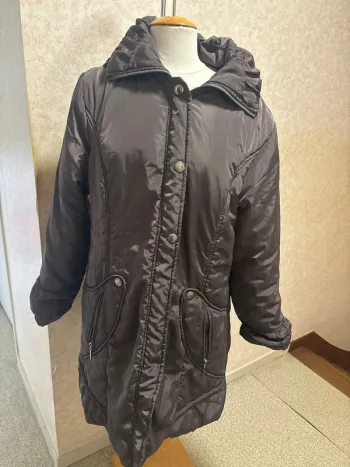 Manteau long taille 48 marque saturne
