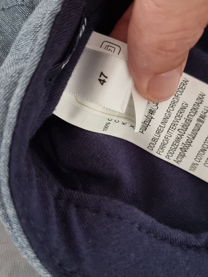 LOT NEUF🏷😍🥰💙💙 12 MOIS GARÇON  SANDALES ET BERET💙💙😍🥰 - photo numéro 3