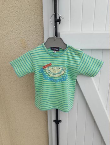 Tee-shirt bb filles taille 12 mois 