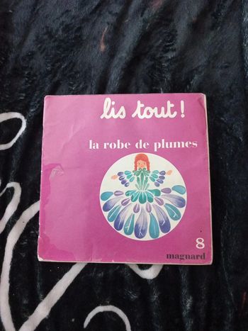 Livre pour enfant Lis tout ! La robe de plumes n°8