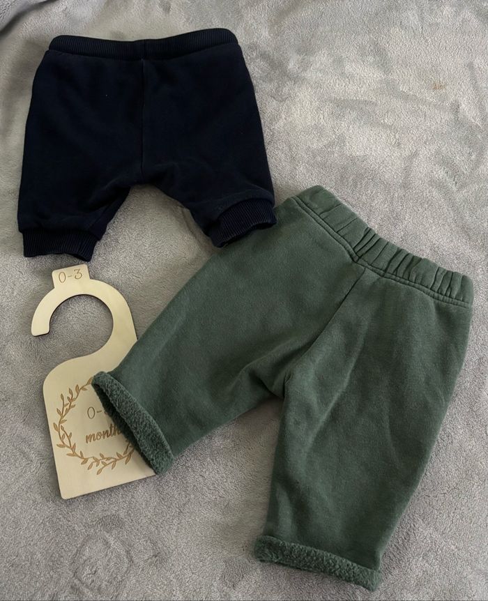 Lot pantalon 1 mois - photo numéro 2