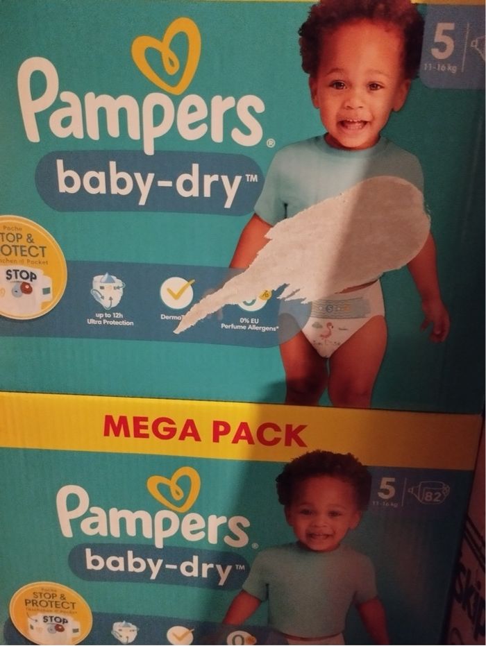 Couches Pampers