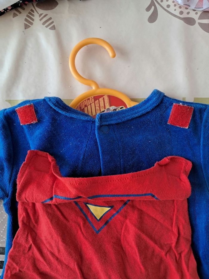 Pyjama velours superman 3 mois - photo numéro 4