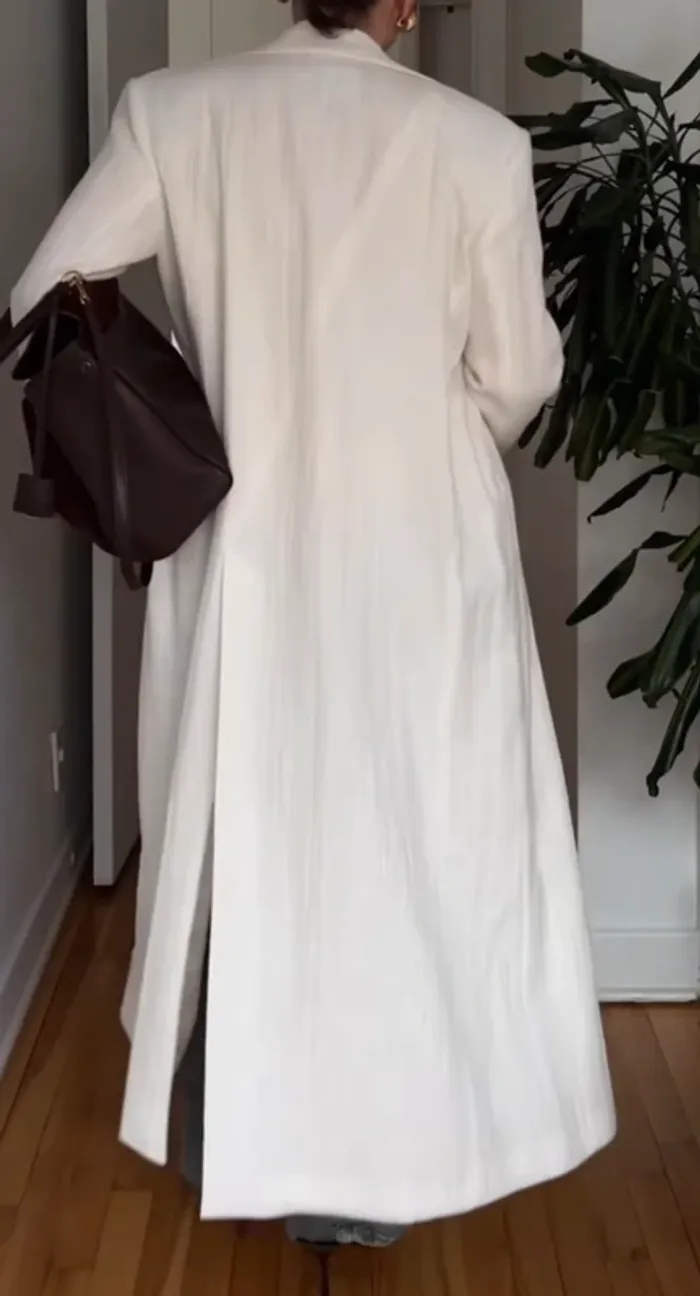 Magnifique manteau, blanc cassé, Zara, taille, L. Collection 2025. - photo numéro 3