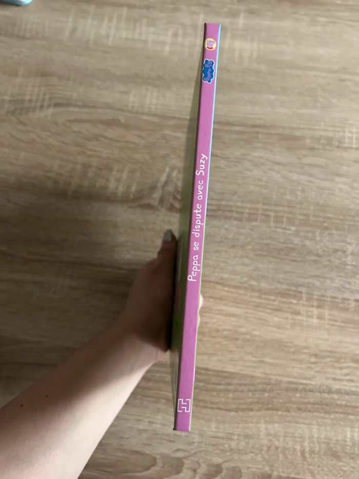 Livre Peppa Pig - Peppa se dispute avec Suzy - photo numéro 3