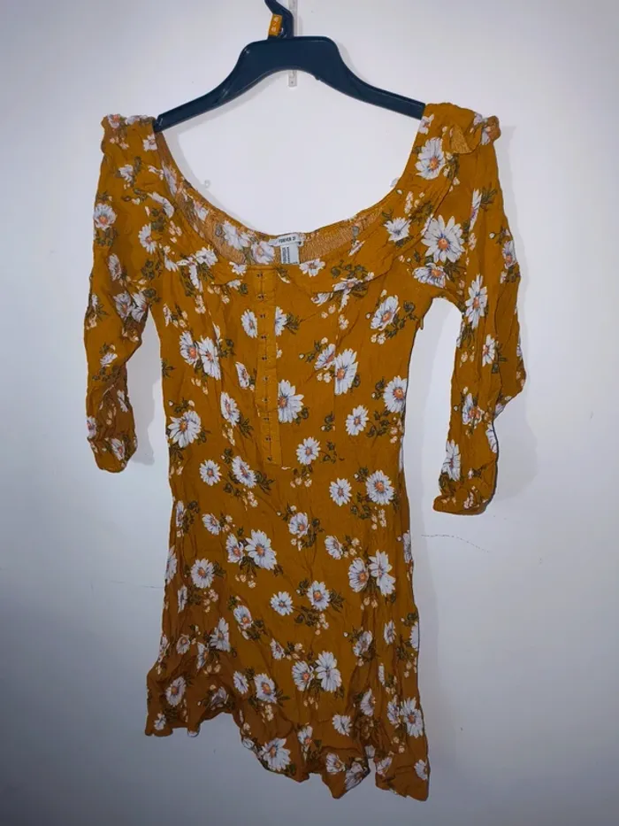 Robe courte fleurie jaune excellent état taille M
