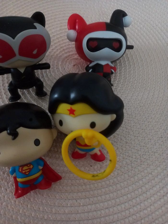 Lot de 4 figurines marvel - photo numéro 3