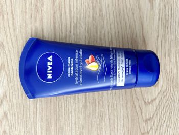 Crème Mains Peaux Sèches 75 Ml NIVEA Neuve