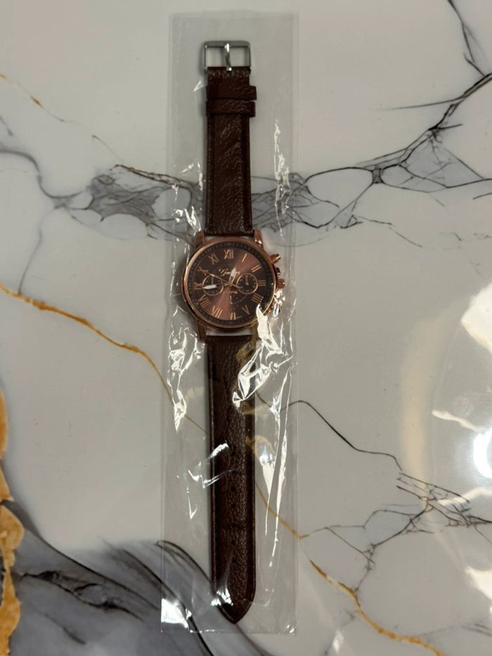 Montre Marron « Geneva » Mixte Neuve - photo numéro 4