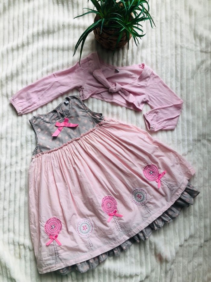Robe et gilet rose et gris - photo numéro 3