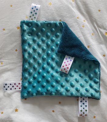 Doudou étiquette - Bleu canard / Etoile Blanche