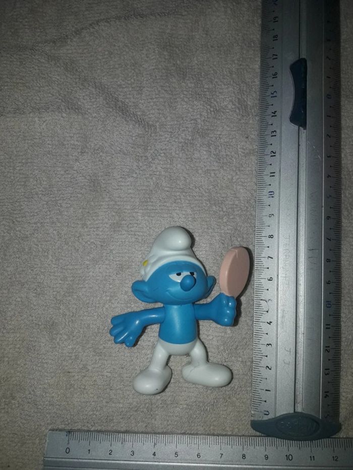 Schtroumpf figurine