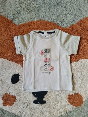 T-shirt- 12mois