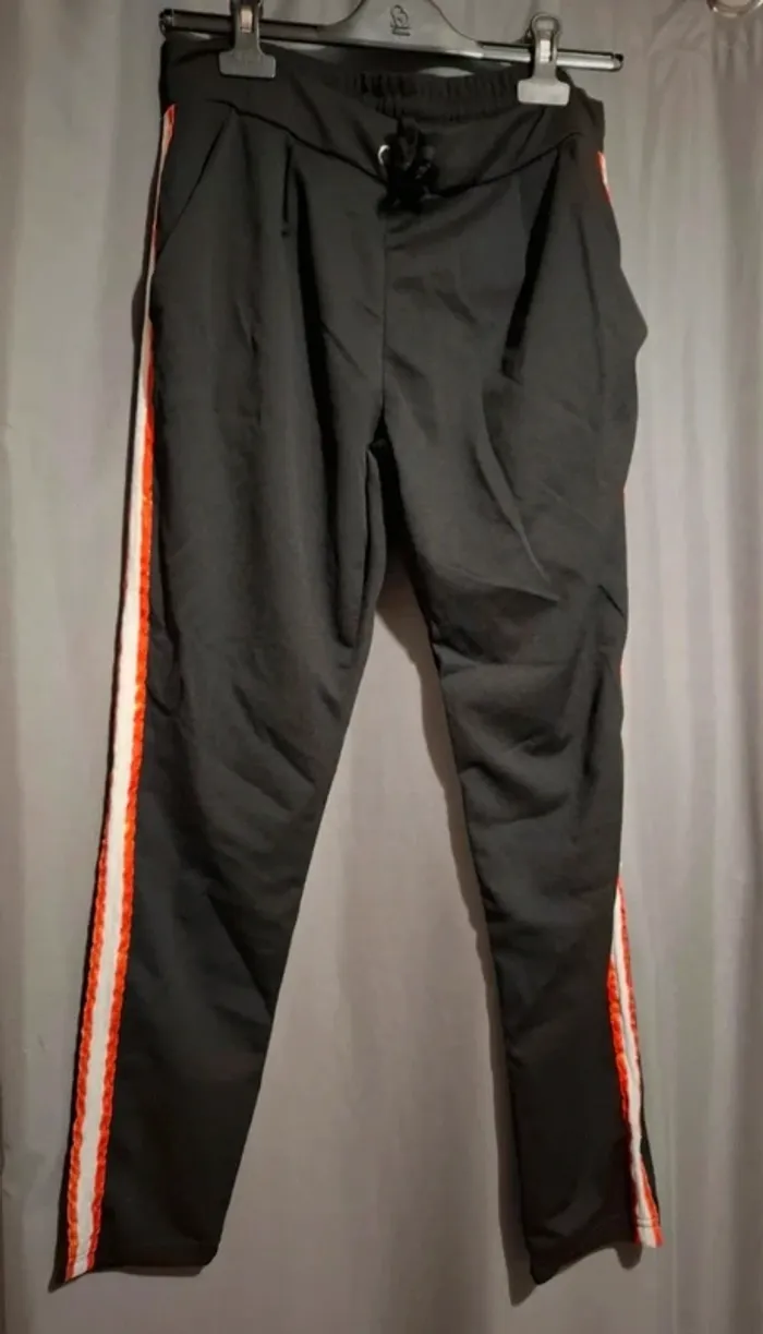 Pantalon jogging taille L Neuf