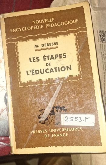 Livre les etapes de l'éducation debesse