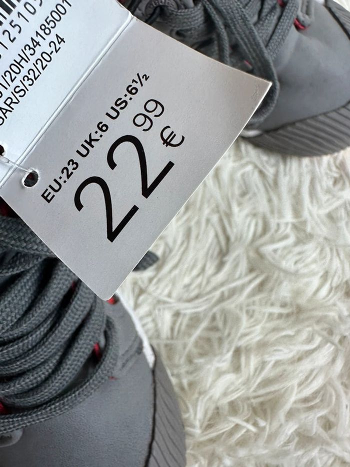 Paire de chaussures Obaibi taille 23 - photo numéro 4