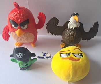 Lot de 3 figurines et peluche Angry Birds