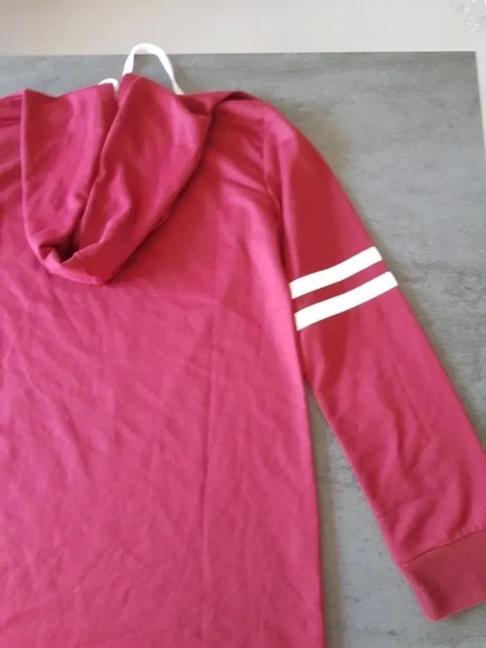 Robe Bordeaux et blanc neuve - photo numéro 8