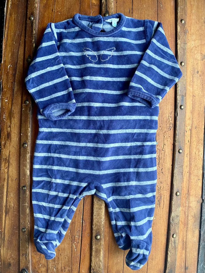 Lot de 3 pyjamas (1 pyjama de Noël)6 mois - photo numéro 4