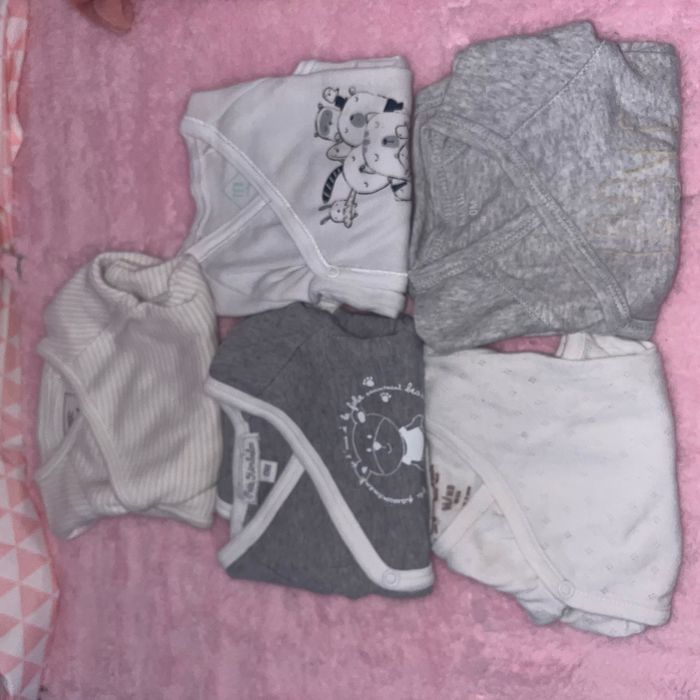 Lot pyjamas + bodys - photo numéro 2