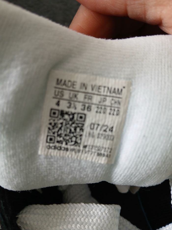 Vend basket campus Adidas - photo numéro 4