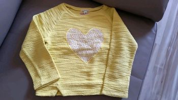 Ensemble 4 pièces du jaune dans mon armoire