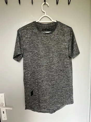 Teeshirt gris et noir