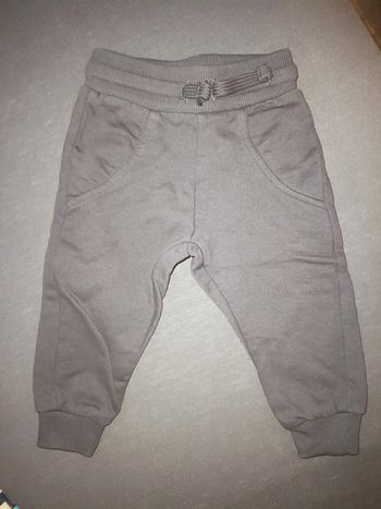 Pantalon bébé taille 6 mois neuf